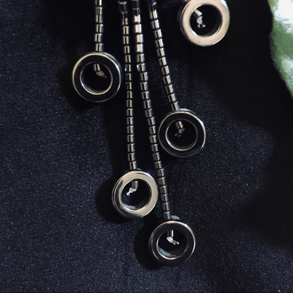 Black circle hanging necklace! ⚫️ - Picture 3 of 5